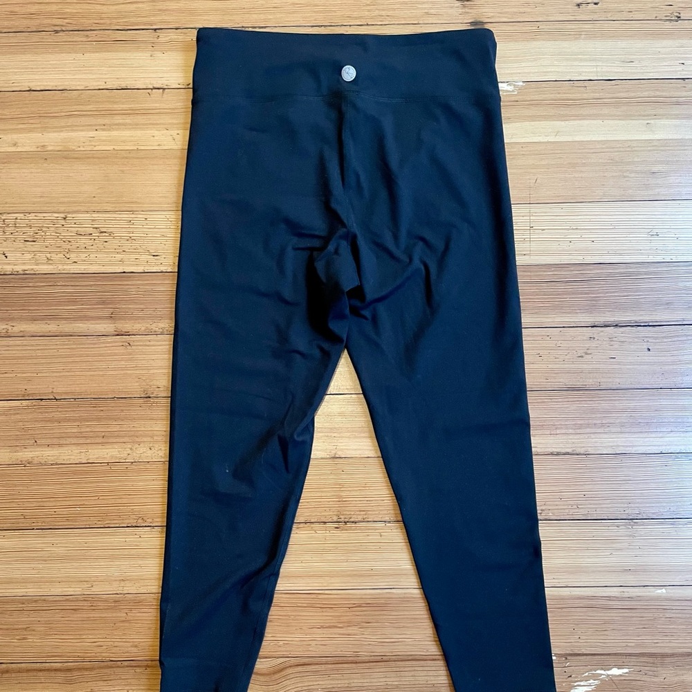 Threads 4 Thought Monica hi-rise 7/8 leggings. Size XL. - Picture 9 of 11